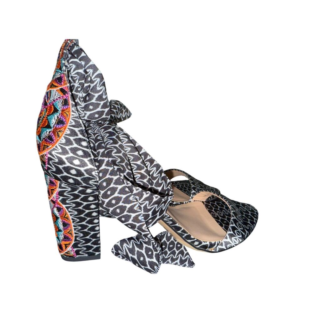 New Trina Turk INC Embroidered Kanata Anke Wrap Block Heels Black Multi Size 10